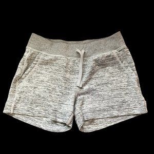 👣 5/$25 - Grey Knit Cuffed Shorts